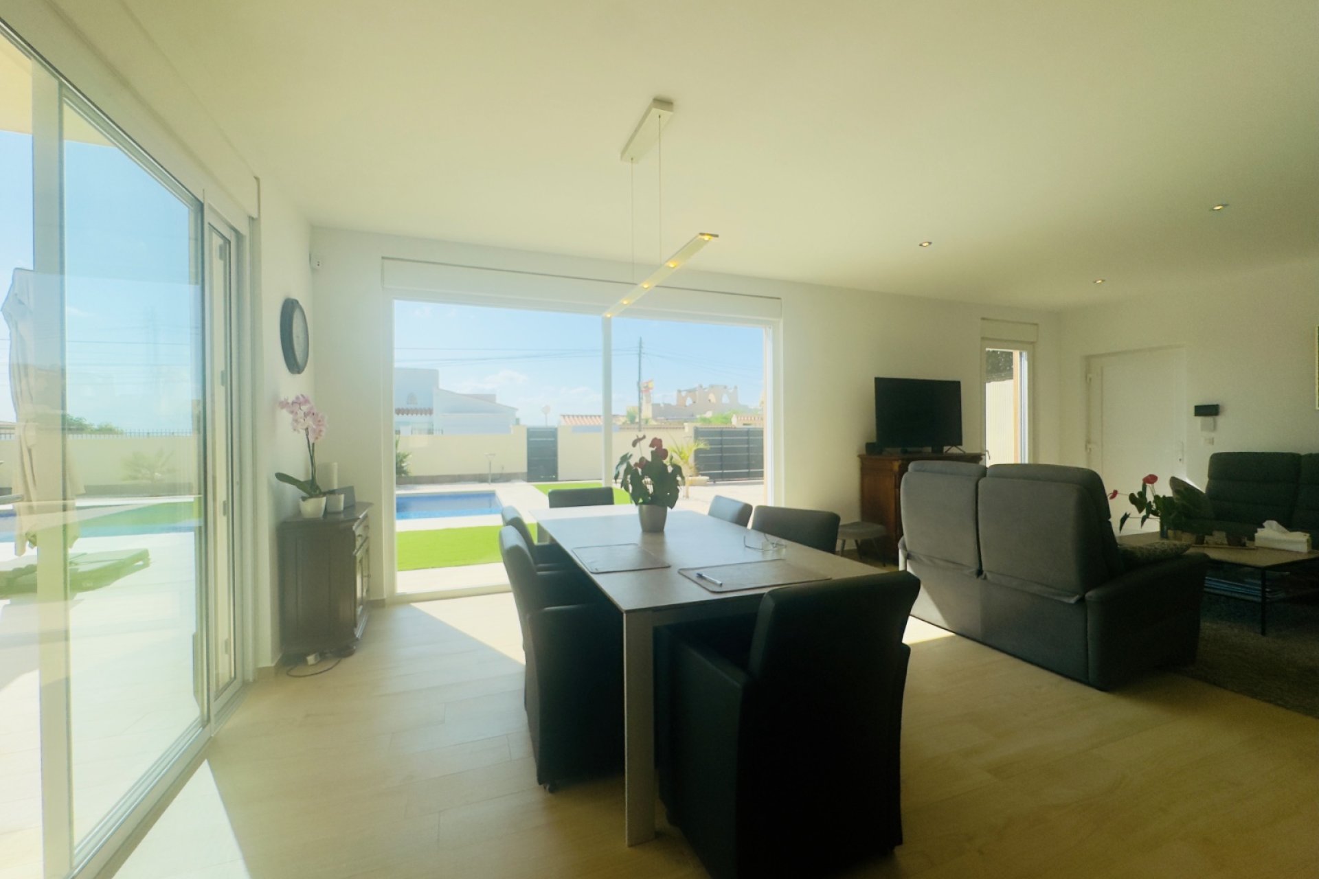 Herverkoop - Villa - Torrevieia - La Siesta