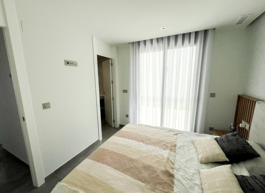 Herverkoop - Villa - Torrevieia - Los Altos