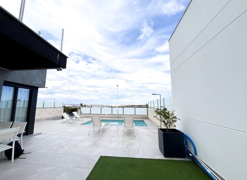 Herverkoop - Villa - Torrevieia - Los Altos