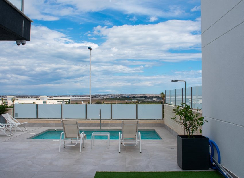 Herverkoop - Villa - Torrevieia - Los Altos