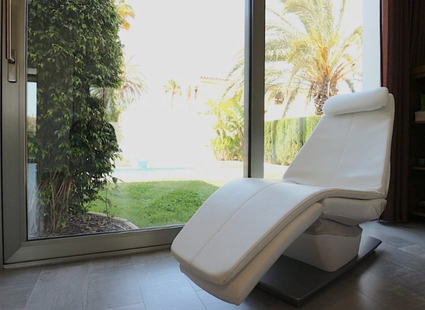 Herverkoop - Villa - Torrevieia - Los Angeles