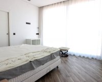 Herverkoop - Villa - Torrevieia - Los Angeles