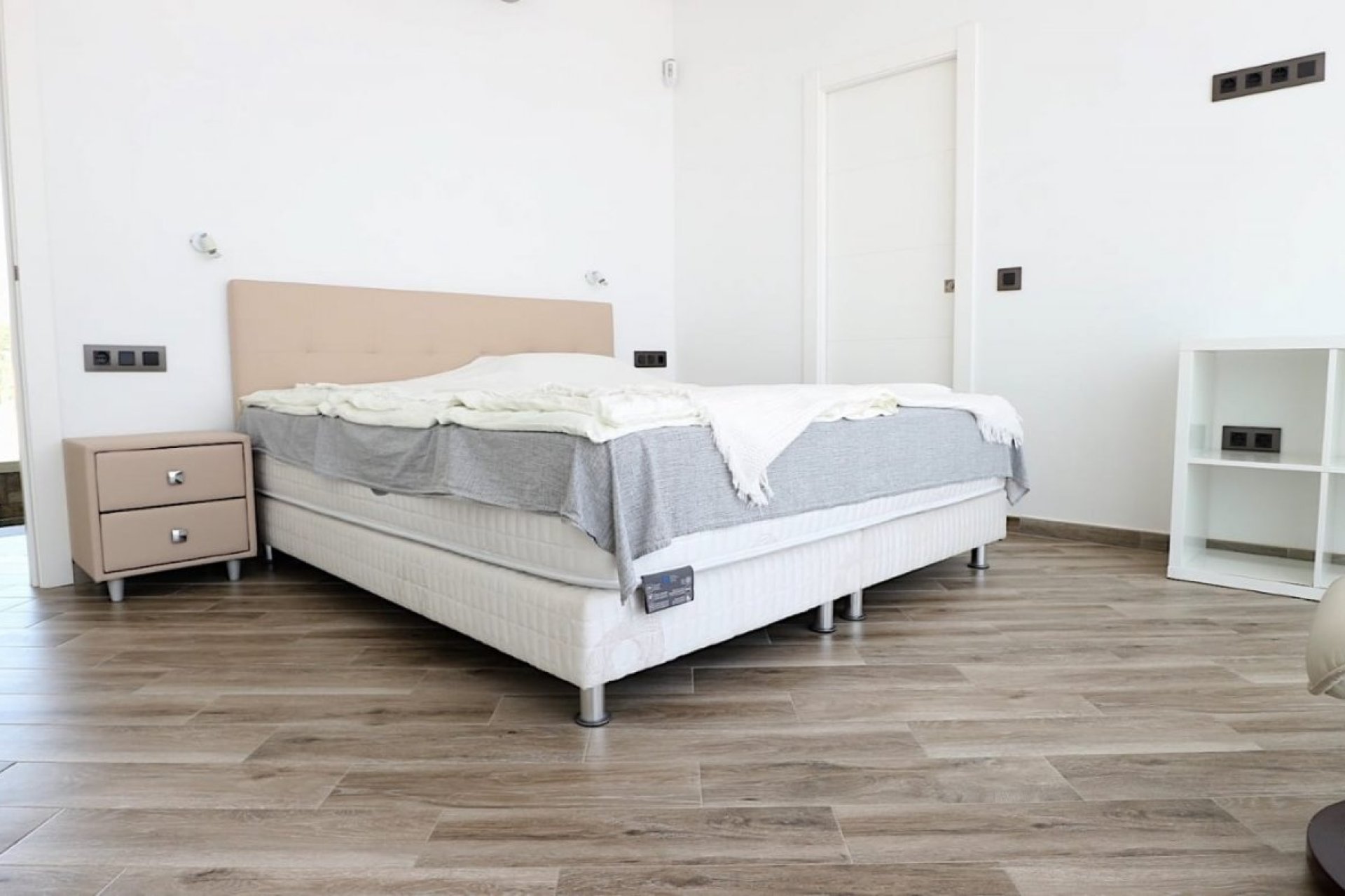 Herverkoop - Villa - Torrevieia - Los Angeles