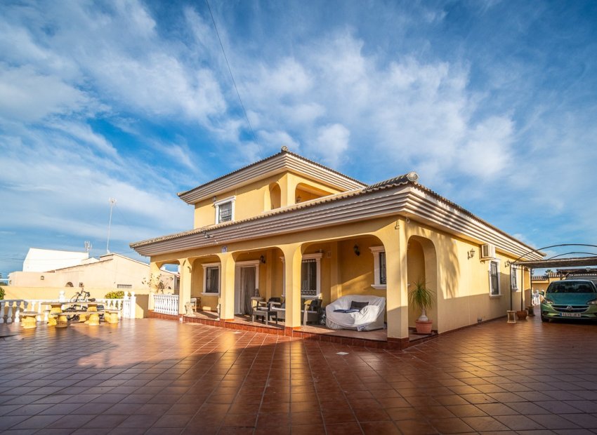 Herverkoop - Villa - Torrevieia - LOS BALCONES - LOS ALTOS