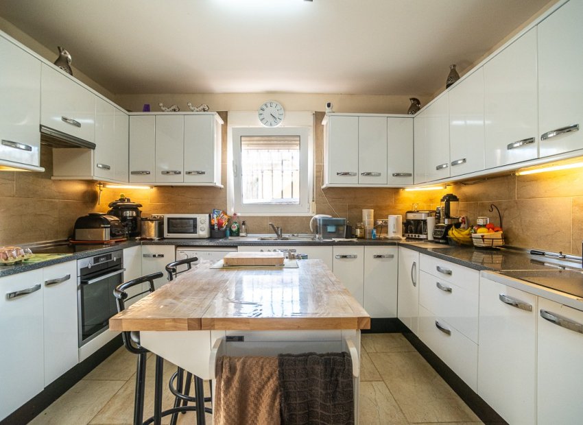 Herverkoop - Villa - Torrevieia - LOS BALCONES - LOS ALTOS