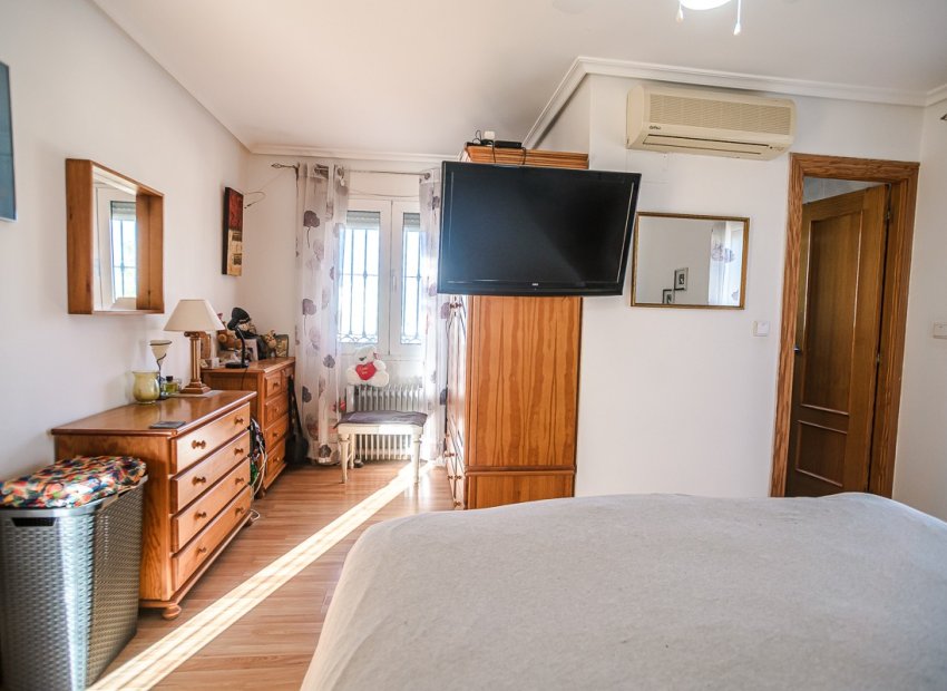 Herverkoop - Villa - Torrevieia - LOS BALCONES - LOS ALTOS