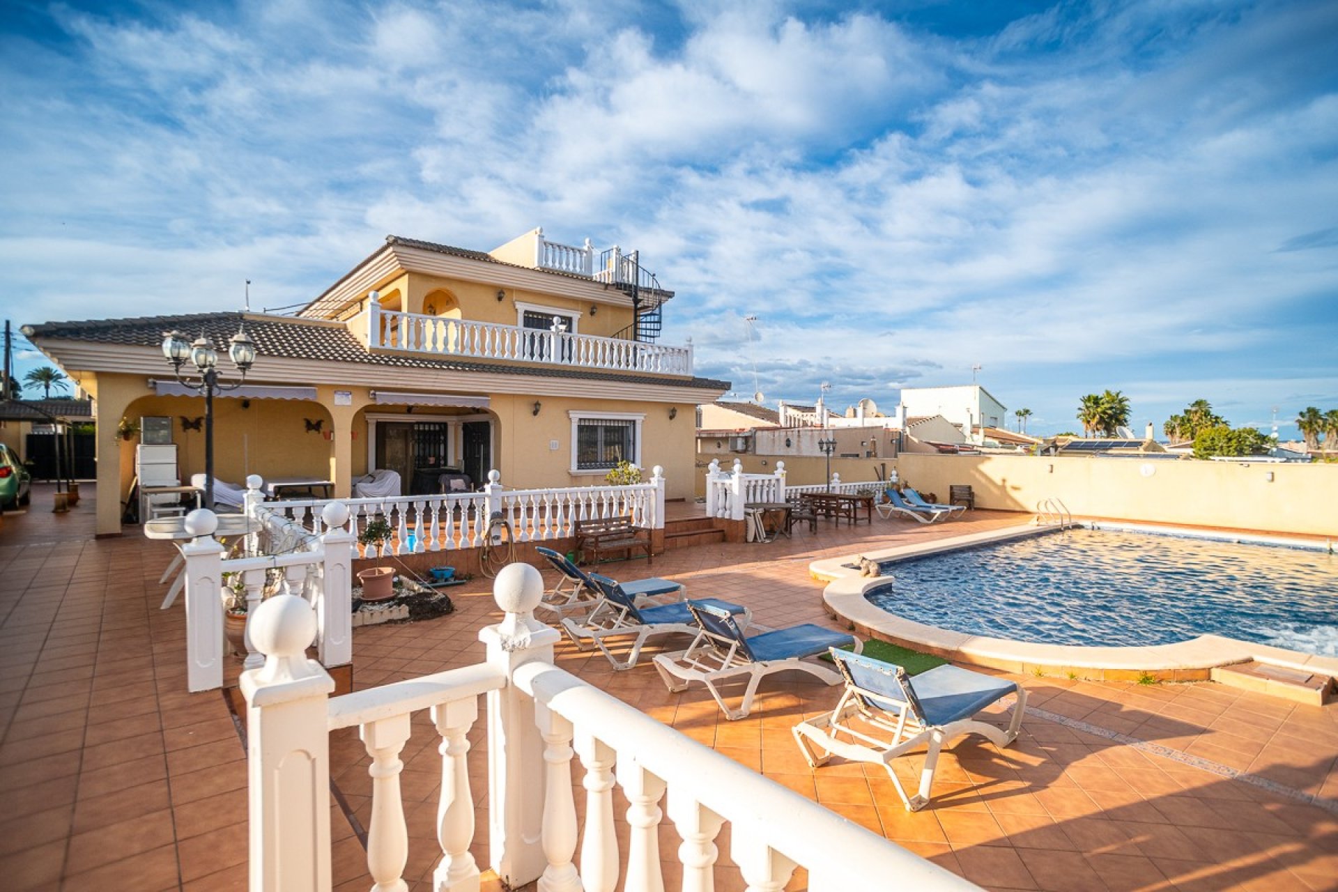 Herverkoop - Villa - Torrevieia - LOS BALCONES - LOS ALTOS