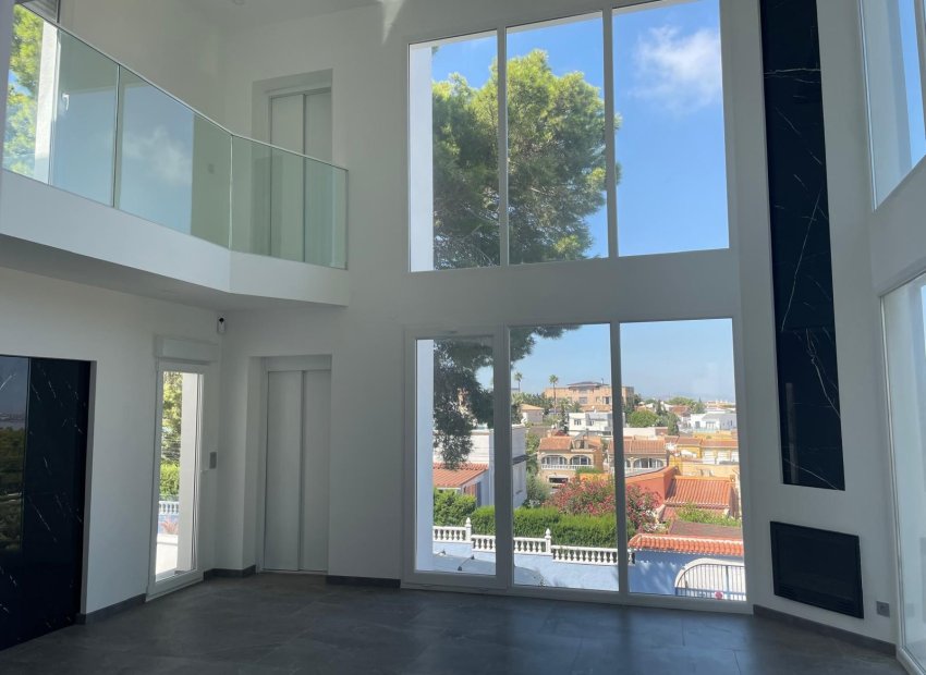 Herverkoop - Villa - Torrevieia - Los Balcones