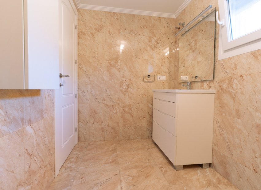 Herverkoop - Villa - Torrevieia - Los Balcones