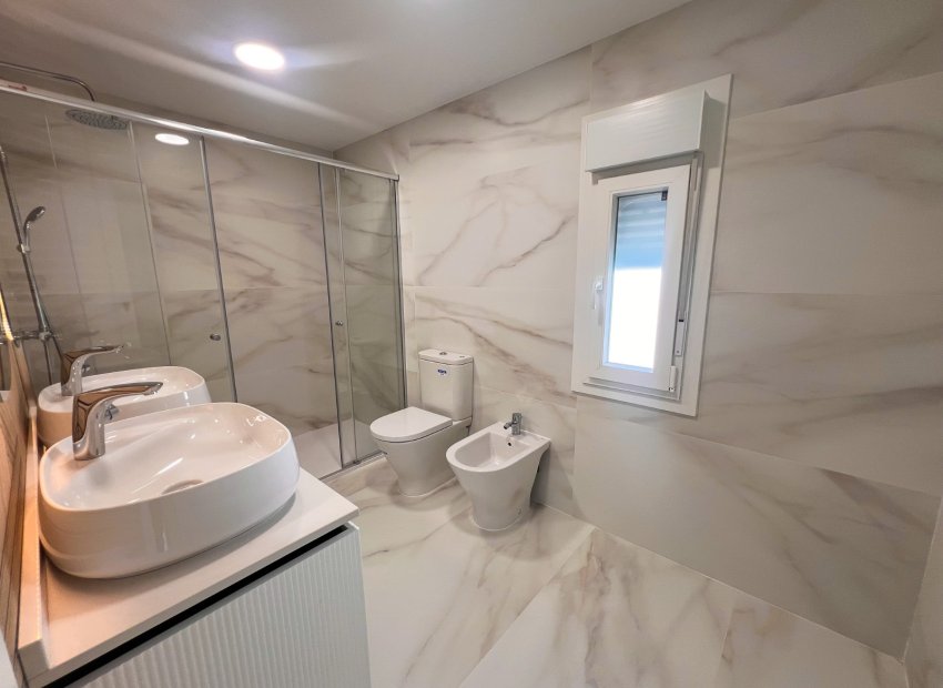 Herverkoop - Villa - Torrevieia - Los Balcones