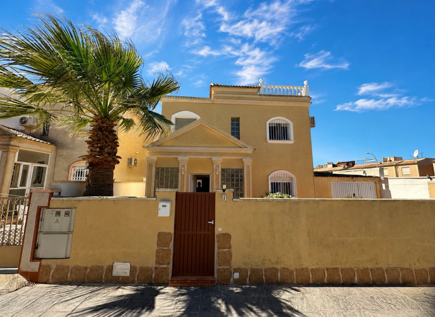 Herverkoop - Villa - Torrevieia - Nueva Torrevieja
