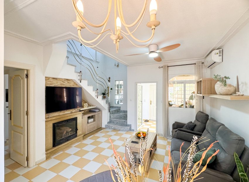 Herverkoop - Villa - Torrevieia - Nueva Torrevieja