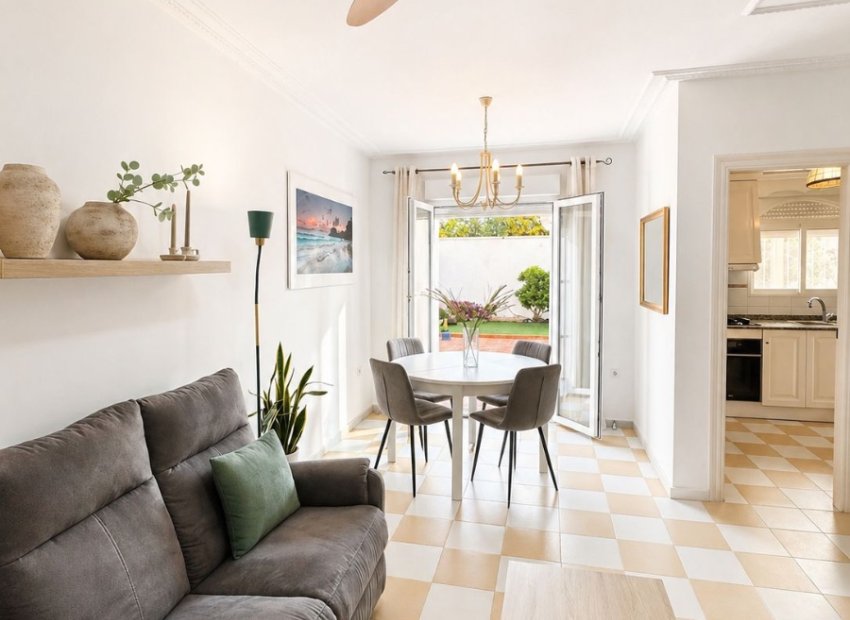 Herverkoop - Villa - Torrevieia - Nueva Torrevieja