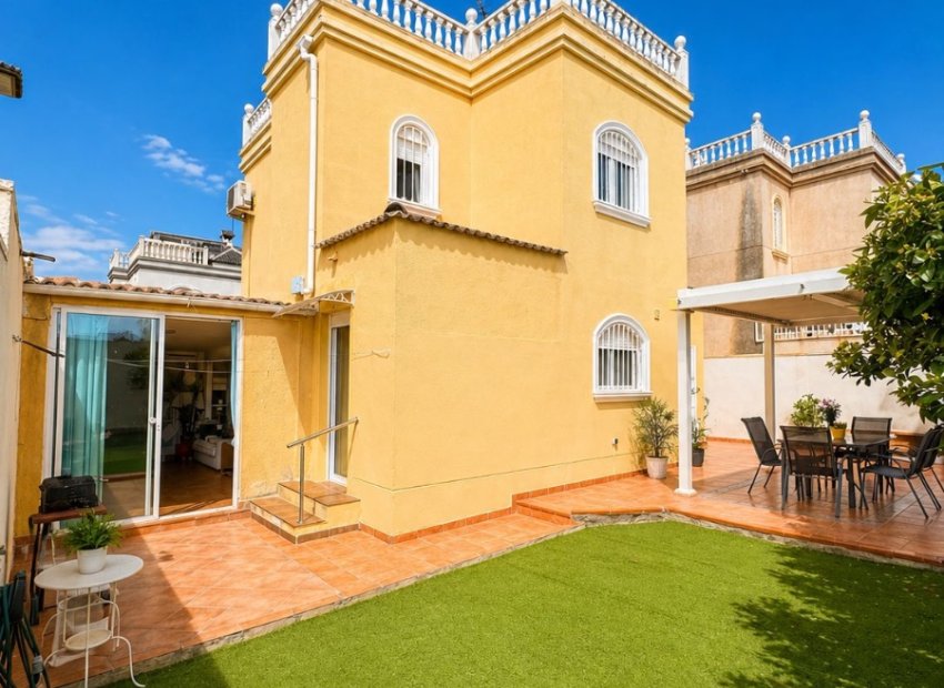 Herverkoop - Villa - Torrevieia - Nueva Torrevieja