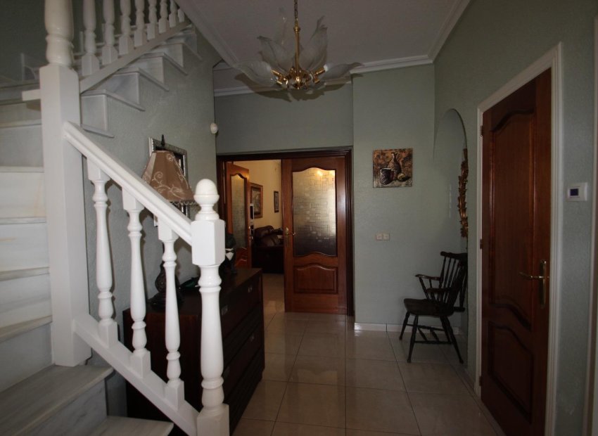 Herverkoop - Villa - Torrevieia - Punta Prima