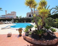 Herverkoop - Villa - Torrevieia - Punta Prima