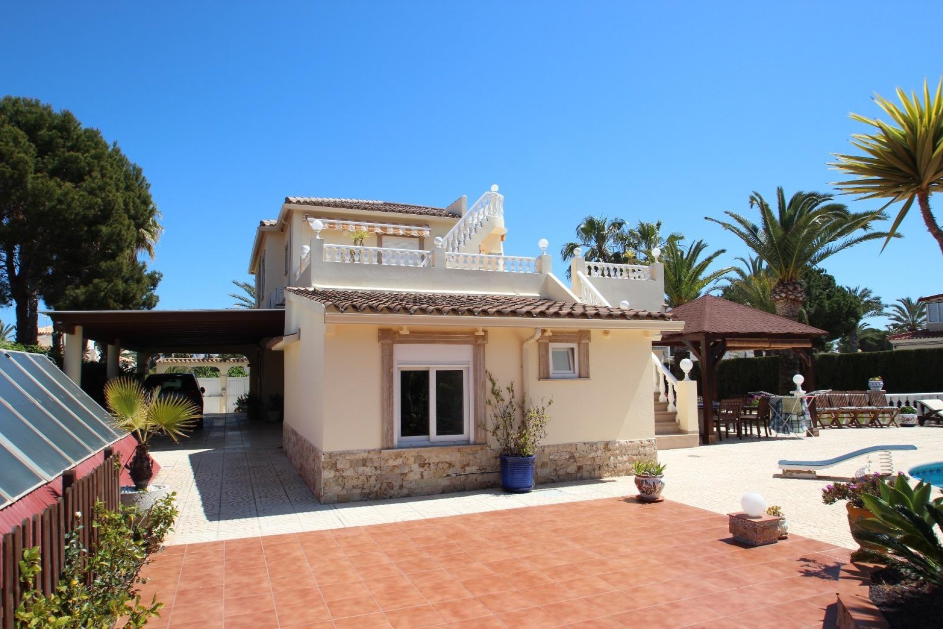 Herverkoop - Villa - Torrevieia - Punta Prima