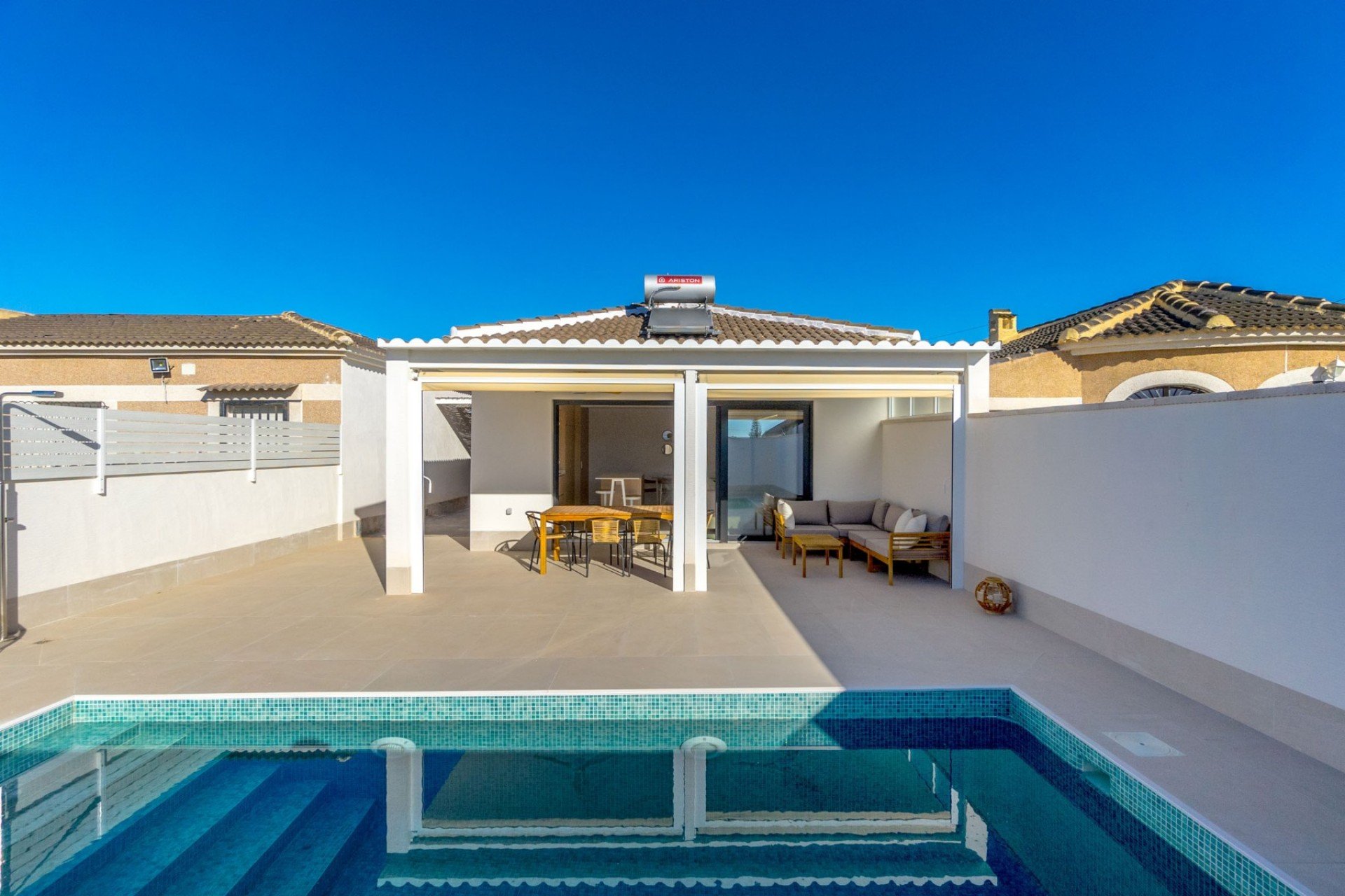 Herverkoop - Villa - Torrevieia - San Luis