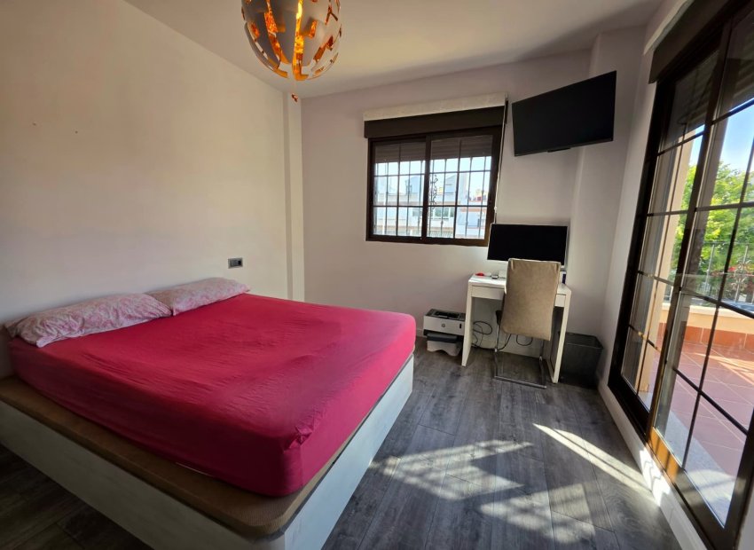 Herverkoop - Villa - Torrevieia - Sector 25
