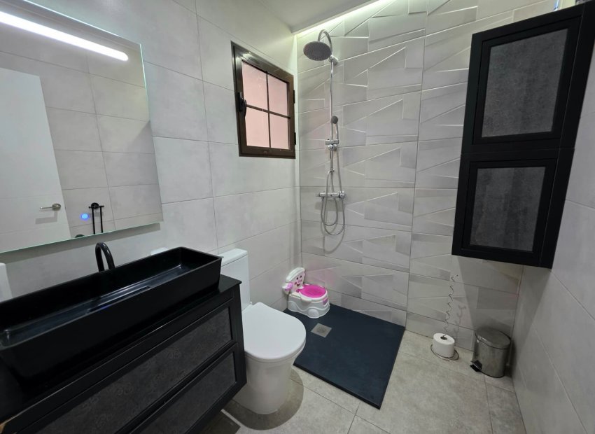 Herverkoop - Villa - Torrevieia - Sector 25