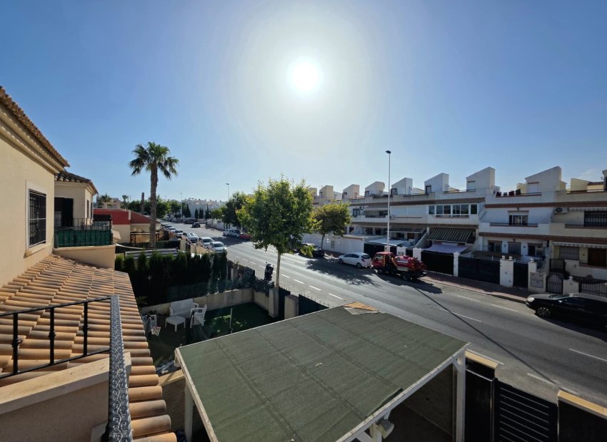 Herverkoop - Villa - Torrevieia - Sector 25