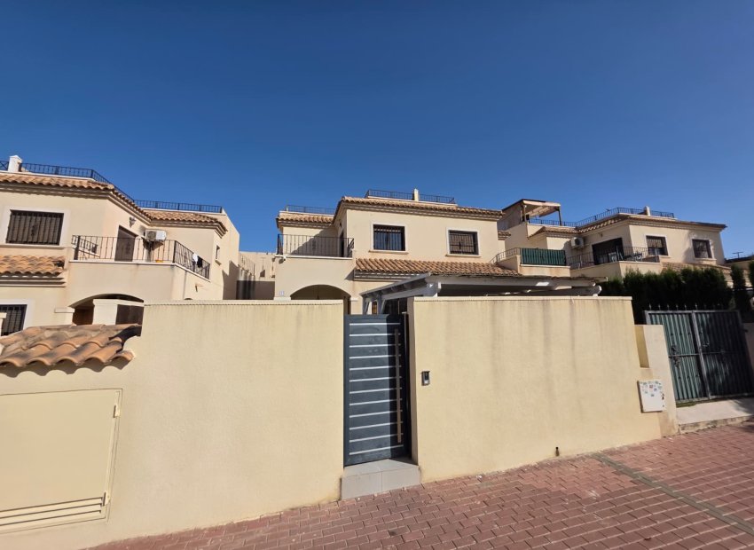 Herverkoop - Villa - Torrevieia - Sector 25