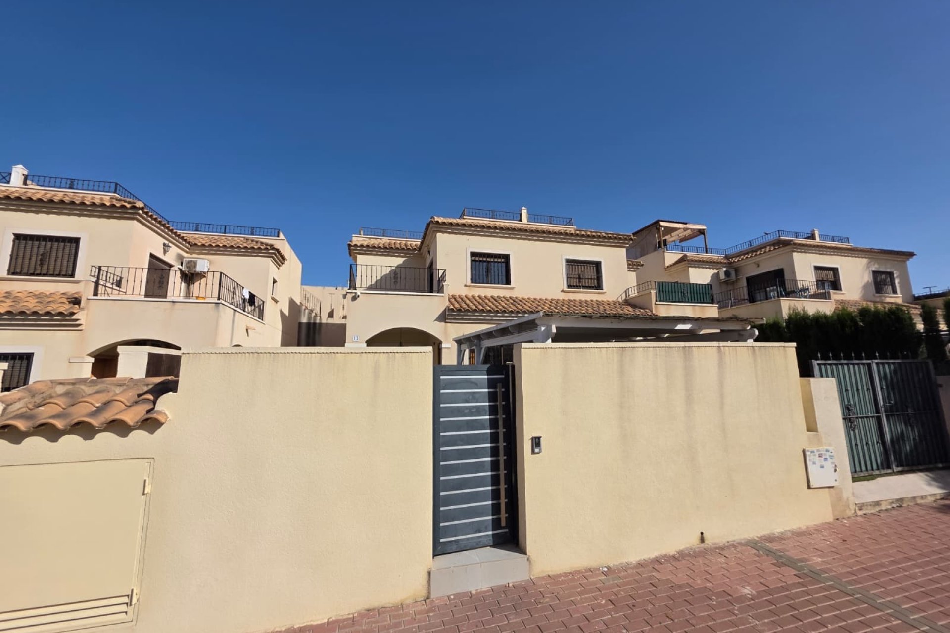 Herverkoop - Villa - Torrevieia - Sector 25