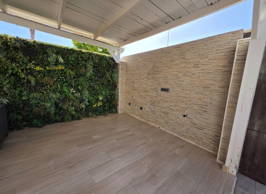 Herverkoop - Villa - Torrevieia - Sector 25