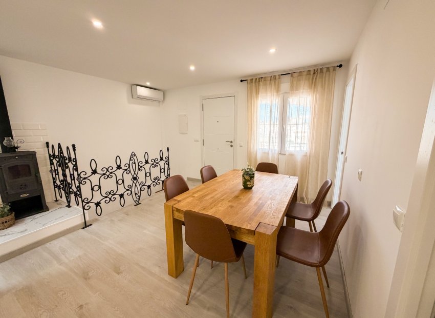 Herverkoop - Villa - Torrevieia - Torre del Moro