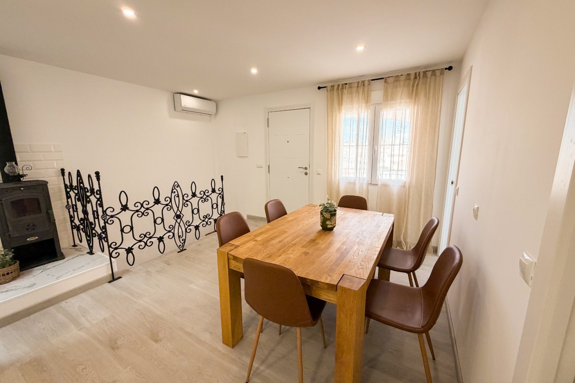 Herverkoop - Villa - Torrevieia - Torre del Moro