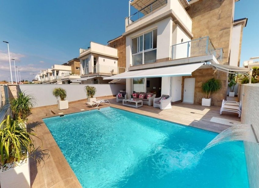 Herverkoop - Villa - Torrevieia - Torrevieja
