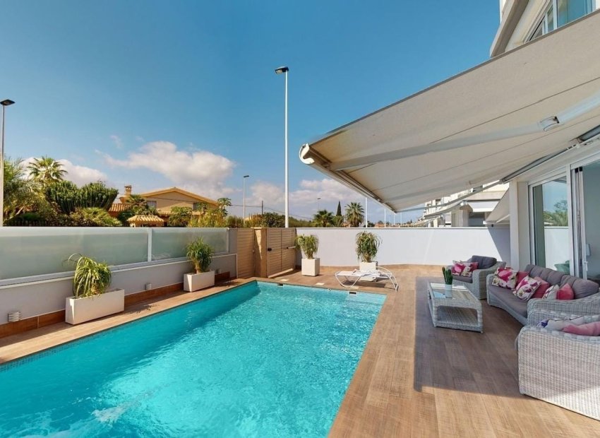 Herverkoop - Villa - Torrevieia - Torrevieja