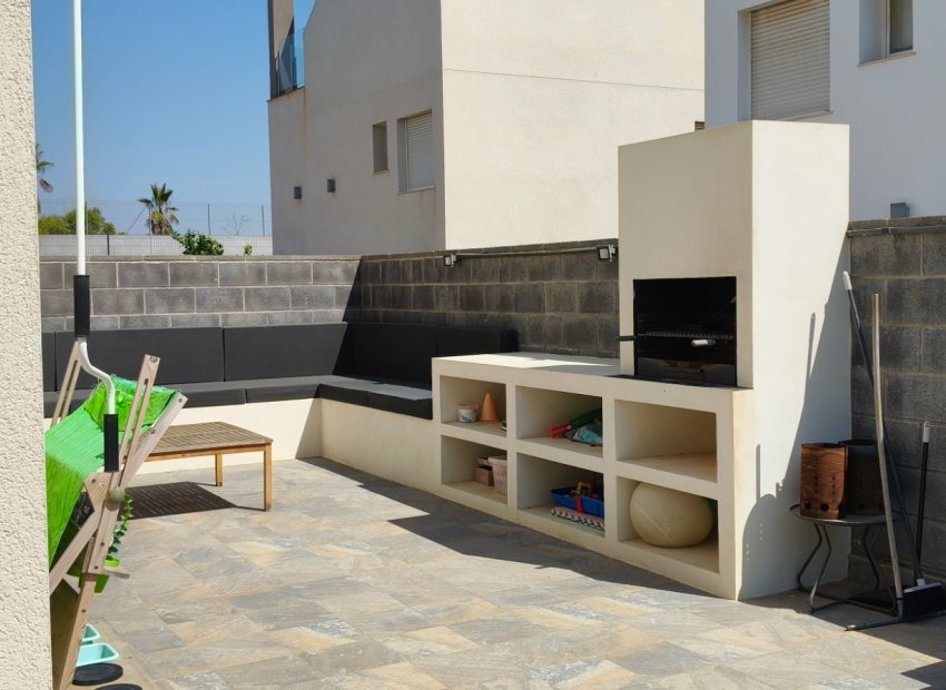 Herverkoop - Villa - Torrevieia - Torrevieja