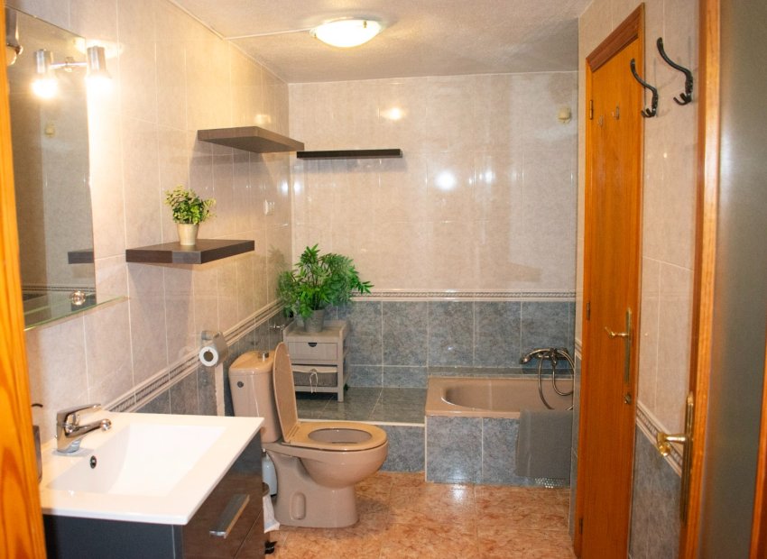 Herverkoop - Villa - Torrevieia - Torrevieja