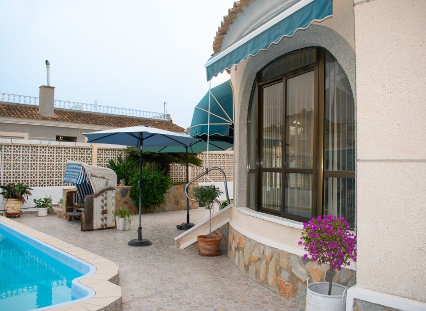 Herverkoop - Villa - Torrevieia - Torrevieja