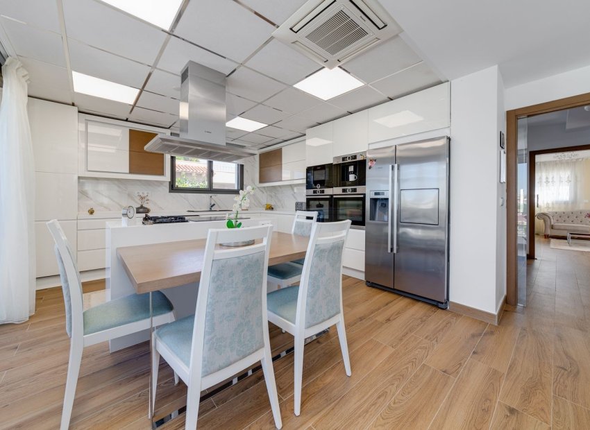 Herverkoop - Villa - Torrevieia - Torrevieja