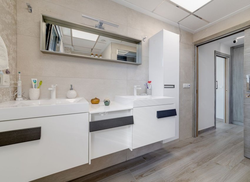 Herverkoop - Villa - Torrevieia - Torrevieja