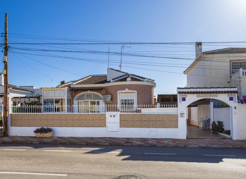 Herverkoop - Villa - Torrevieia - Urbanización San Luis