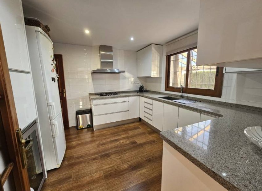 Herverkoop - Villa - Villajoyosa - Varadero/ Estudiantes beach