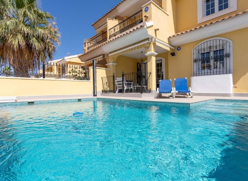 Herverkoop - Villa - Villamartín - Los Dolses