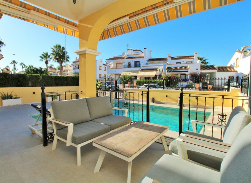 Herverkoop - Villa - Villamartín - Los Dolses