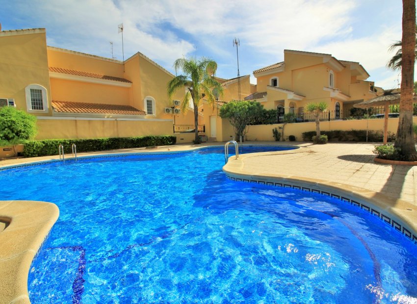 Herverkoop - Villa - Villamartín - Los Dolses