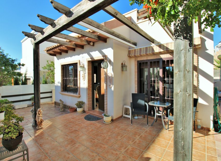 Herverkoop - Villa - Villamartín - PAU 8
