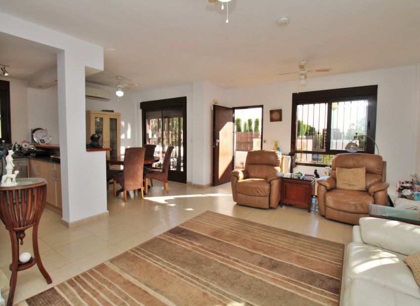 Herverkoop - Villa - Villamartín - PAU 8