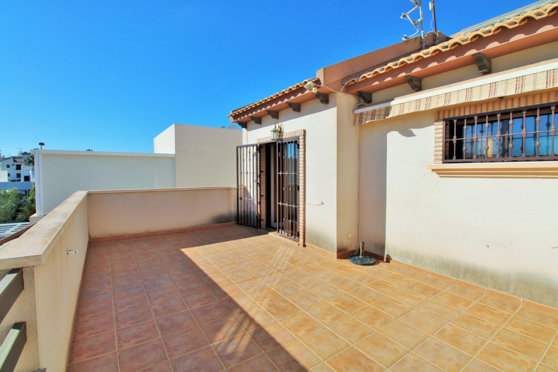 Herverkoop - Villa - Villamartín - PAU 8