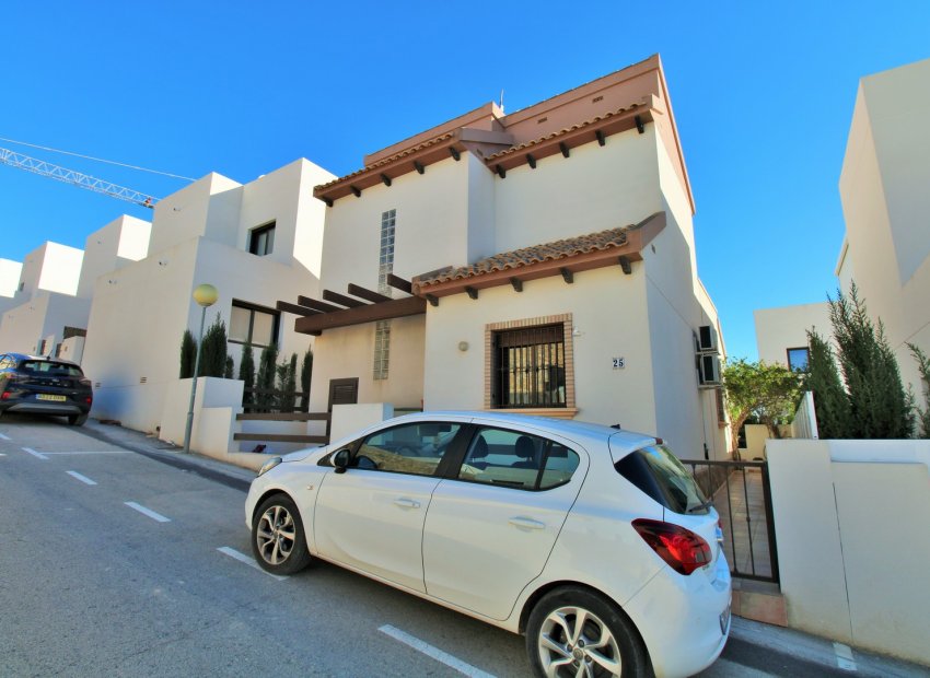 Herverkoop - Villa - Villamartín - PAU 8