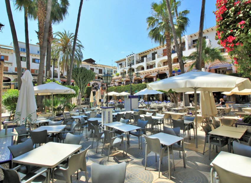 Herverkoop - Villa - Villamartín - PAU 8