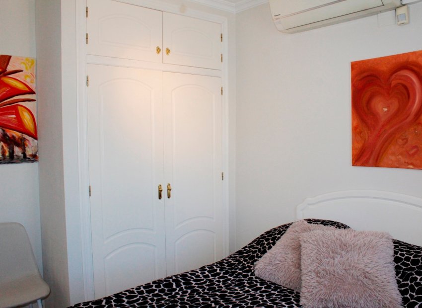 Herverkoop - Villa - Villamartín - PAU 8