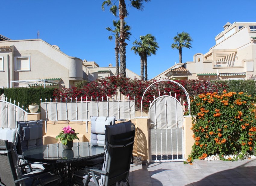 Herverkoop - Villa - Villamartín - PAU 8