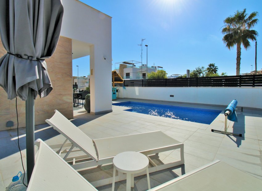 Herverkoop - Villa - Villamartín